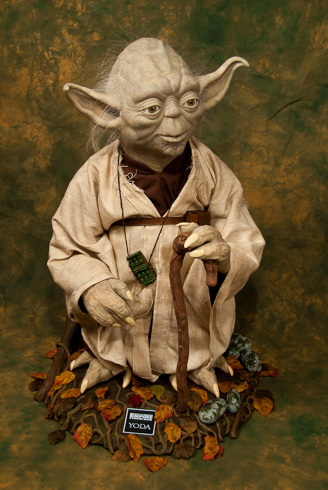 blockbuster yoda statue